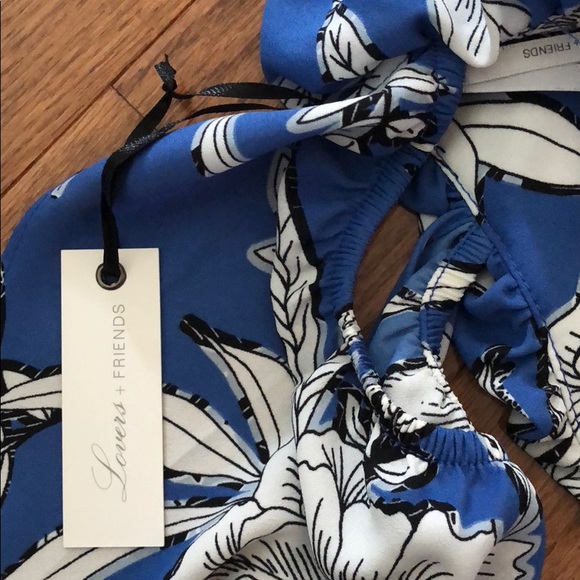 Lovers + Friends Life’s A Beach Top - Picture 7 of 7